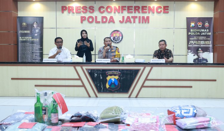Konferensi pers ungkap kasus pengamanan 12 orang dalam pesta seks di Kota Batu. (Foto: Istimewa)