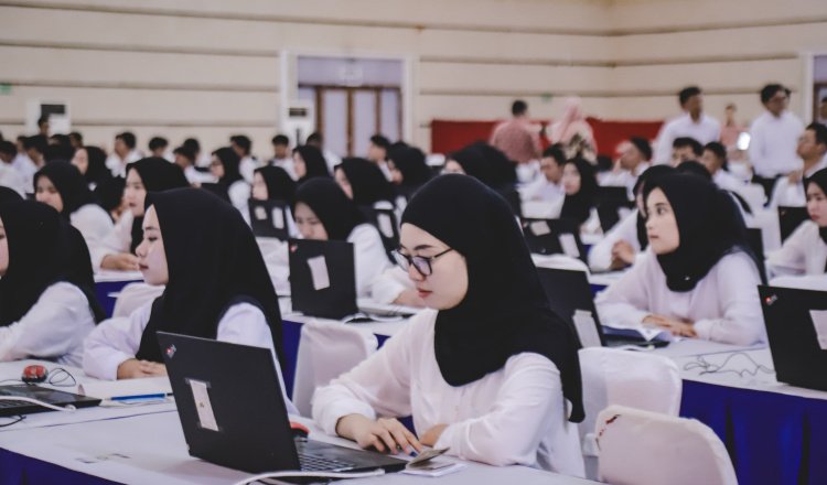 Suasana pelaksanaan SKD CPNS 2024 di hari pertama, Jumat (18/10/2024). (Foto: Diskominfo Jember)