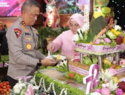 Kapolda Jatim Apresiasi Prestasi Bhayangkari dalam Peringatan HKGB ke-72: Juara Voli dan Penghargaan Kreasi