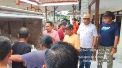 Gus Fawait membawa ribuan paket sembako untuk dibagikan kepada korban banjir di Kecamatan Tempurejo, Sabtu (30/11/2024). (Foto: Tangkapan layar video amatir)