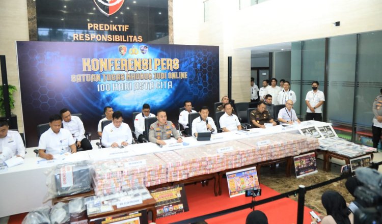Konferensi pers ungkap kasus judi online. (Foto: Istimewa)