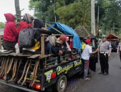 Polres Bondowoso Tegur Sopir Pikap di Jalur Ijen: Cegah Kecelakaan Kendaraan Bak Terbuka