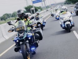Jelang Operasi Ketupat Semeru 2025, Kapolda Jatim Patroli Jarak Jauh Surabaya-Malang Naik Motor