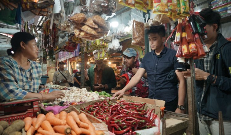 Satgas Pangan Polres Jember menyidak Pasar Tanjung, Kamis (13/2/2025). (Foto: Istimewa)