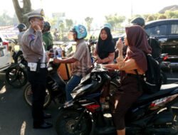 Polresta Malang Kota Edukasi Masyarakat Terkait Pentingnya Menjaga Keselamatan Berkendara