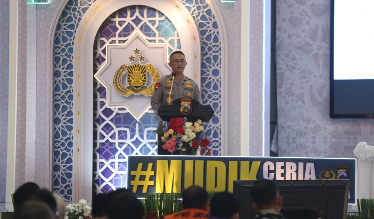 Kapolda Jatim menyampaikan amanahnya dalam Rakor lintas sektoral, Kamis (13/3/2025). (Foto: Humas Polda Jatim)