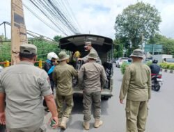 Satpol PP Jember Razia Pengamen di Lampu Merah, 6 Orang Diamankan