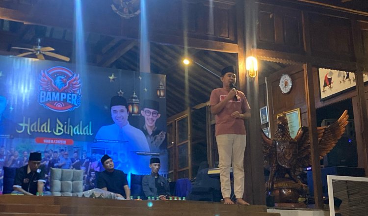 Gus Fawait menyampaikan laporan capaian dan rencana kerja untuk beberapa bulan ke depan dalam acara halalbihalal BAMPER, Sabtu (12/4/2025). (Foto: Istimewa)
