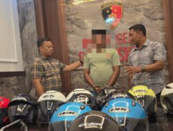 Polisi Ringkus Maling Helm di Situbondo, 12 Barang Bukti Diamankan