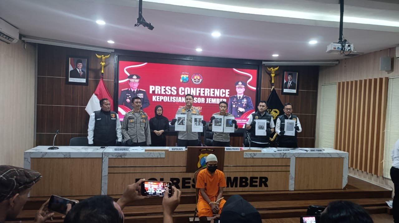 Konferensi pers ungkap kasus pembunuhan seorang dukun, Senin (19/5/2025). (Foto: Zainul Hasan)