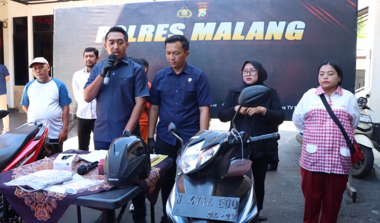 Konferensi pers di Mapolres Malang, Rabu (30/4/2025): Ungkap kasus pencurian motor. (Foto: Humas Polres)