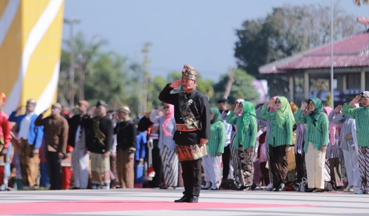 Upacara peringatan Hardiknas dan hari Otoda ke-29, Senin (5/5/2025). (Foto: Diskominfo Jember)