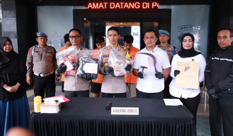 Konferensi pers di Mapolresta Malang, Selasa (6/5/2025). (Foto: Humas Polres)