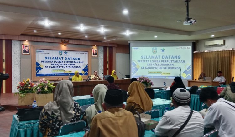 Paparan materi dari salah satu peserta lomba perpustakaan desa/kelurahan tingkat Kabupaten Situbondo. (Foto: Fathur Rozi/ZonaIndonesia.co.id)