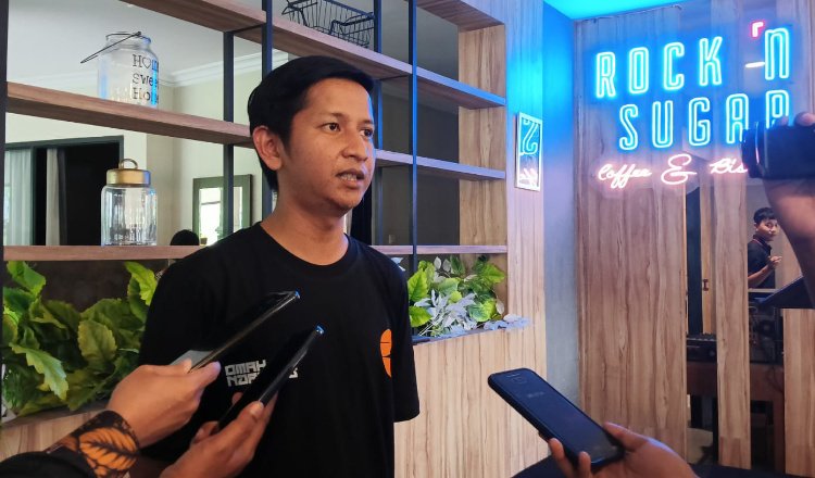 Pengamat UMKM, Alifian Rizzalul Ahmad, diwawancarai media, Jumat (23/5/2025). (Foto: Teamwork)