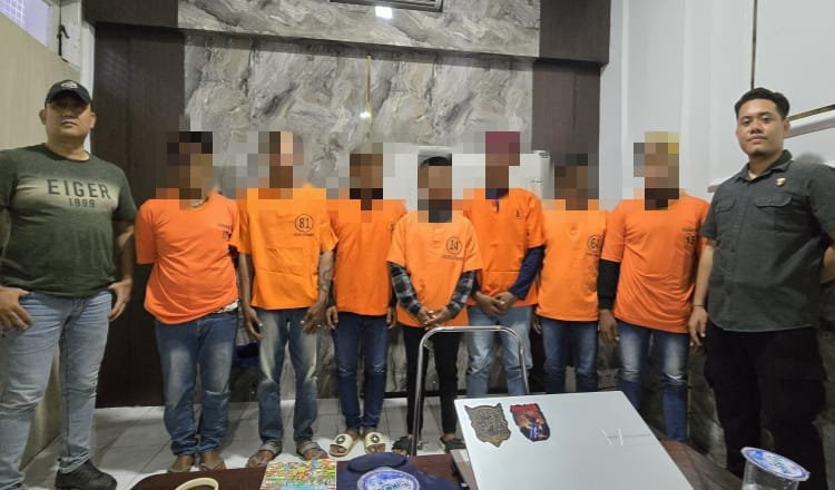 Tujuh tersangka kasus pengeroyokan diamankan polisi. (Foto: Istimewa)