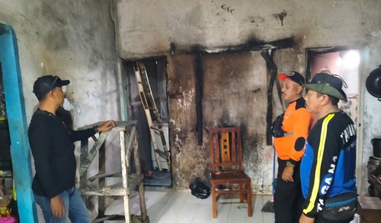Kondisi terakhir dapur warga yang terbakar. (Foto: Humas Pusdalops-PB BPBD Situbondo)