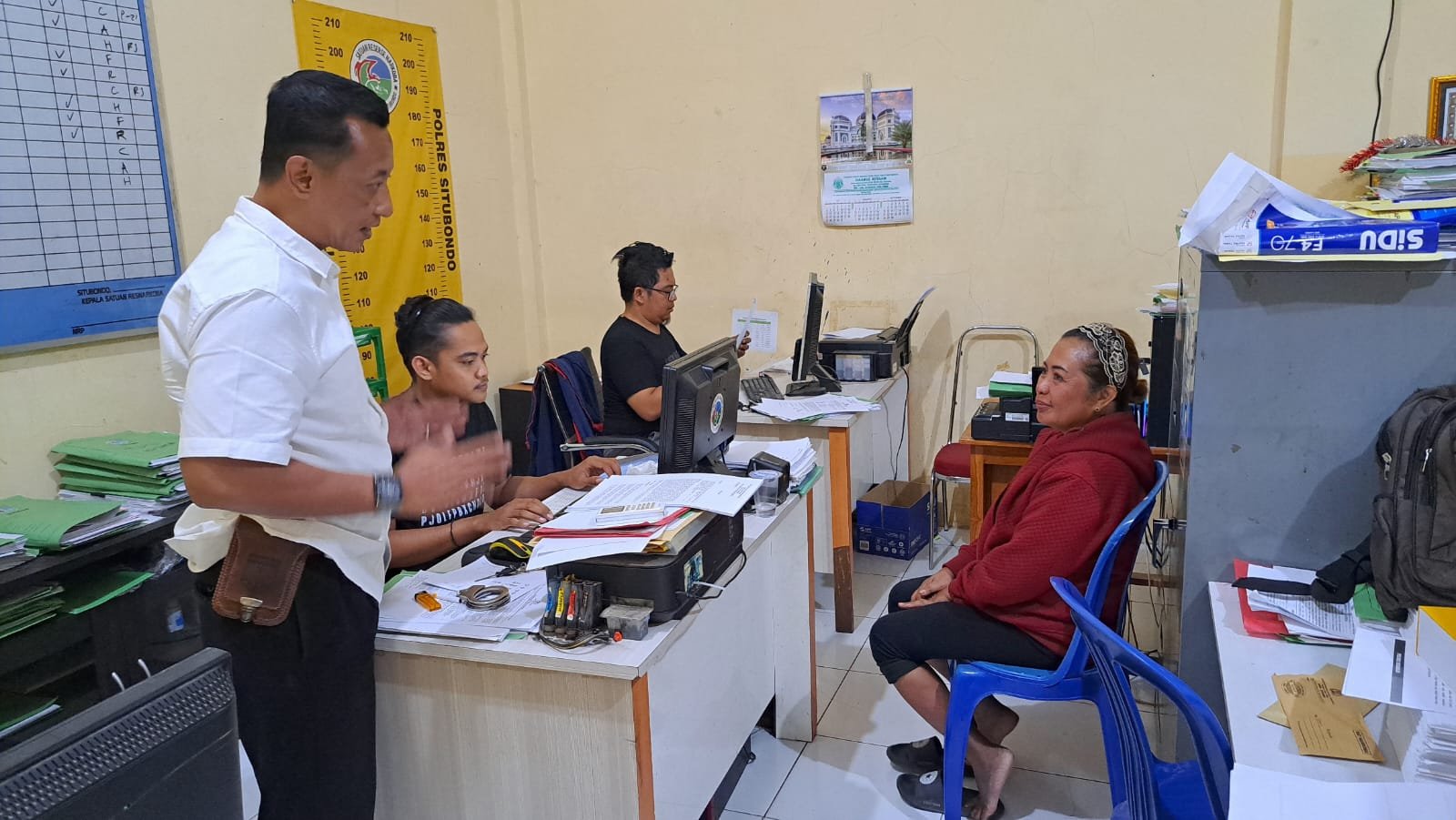 NWT saat diintrogasi polisi. (Foto: Humas Polres Situbondo)