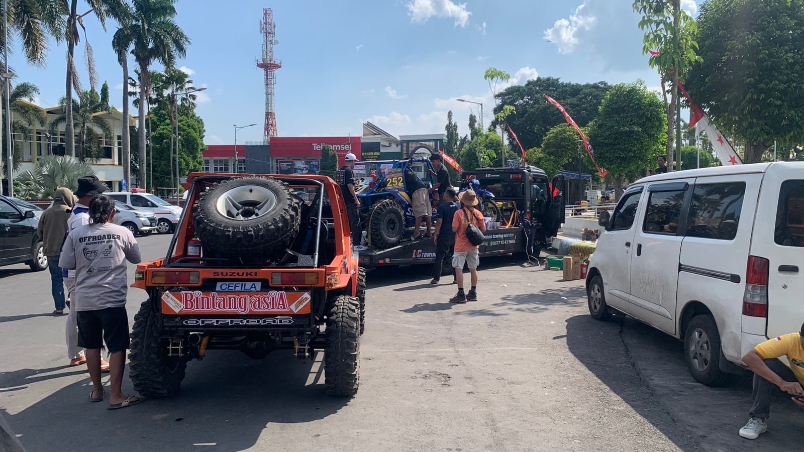 Scrutinering Racing Adventure di depan kantor Bupati Jember, Jumat (18/7/2025). (Foto: Istimewa)