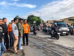 Rel Pecoro Rawan Kecelakaan, DPRD Jember Desak Perbaikan Sebelum Musim Hujan