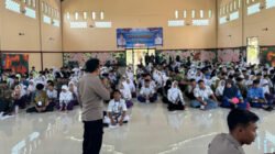 Polisi mensosialisasikan bahaya bullying, bahaya penyalahgunaan narkoba, praktik judi online. (Foto: Humas Polres Situbondo)