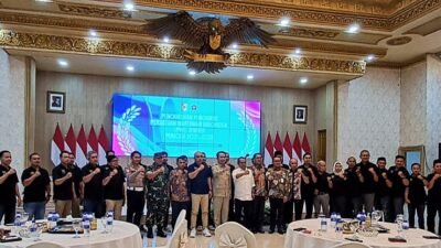 Pengurus PWI Jember Periode 2025-2028 Resmi Dikukuhkan, Gus Fawait: Beri Kritikan yang Membangun