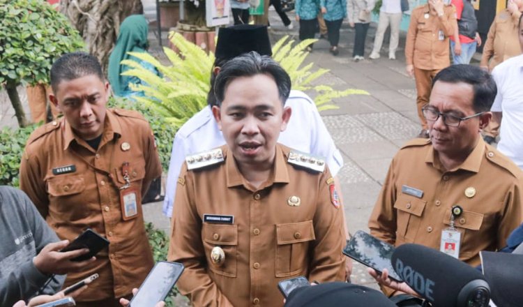 Bupati Jember diwawancarai media, Senin (28/7/2025). (Foto: Dok/Diskominfo Jember)