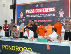 Pecah Kaca Mobil di Ponorogo, Uang Rp330 Juta Raib: Tersangka Dibekuk di Batam