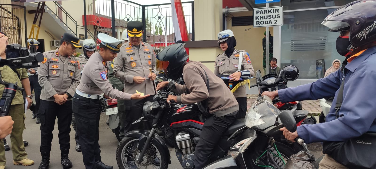 Polres Jember menggelar Operasi Patuh Semeru 2025. (Foto: Teamwork)