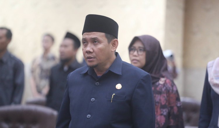 Ketua Fraksi NasDem Jember dalam Rapat Paripurna Pandangan Akhir Rancangan PAPBD TA 2025. (Foto: Dok/Humas DPRD Jember)