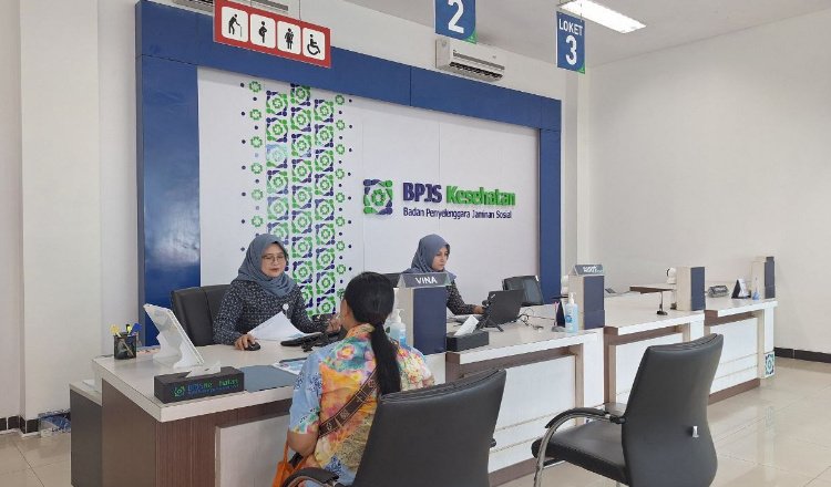 BPJS Kesehatan melayani peserta JKN. (Foto: Dok/Humas BPJS Kesehatan Cabang Jember)