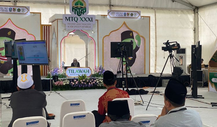 Peserta MTQ XXXI tampil khidmat di PP. A-Qodiri, Minggu (14/9/2025). (Foto: Dok/Diskominfo Jawa Timur - ZONA INDONESIA)