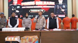 Konferensi pers di Mapolres Kediri, Senin (15/9/2025). (Humas Polres - ZONA INDONESIA)
