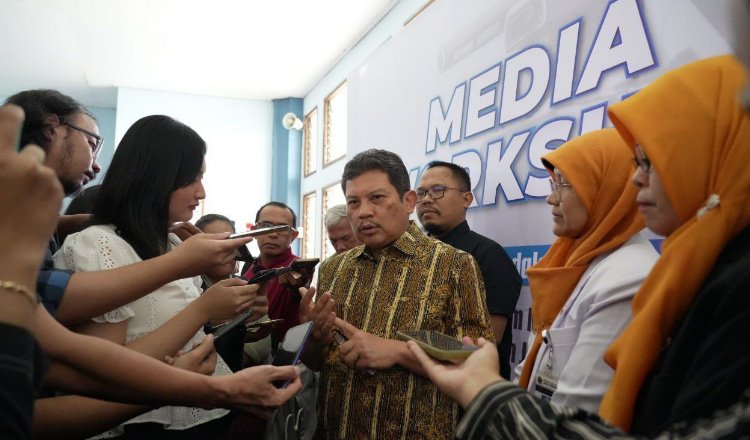 Direktur Utama BPJS Kesehatan, Ghufron Mukti, diwawancarai media, Selasa (16/9/2025). (Foto: Humas BPJS Kesehatan Cabang Jember)