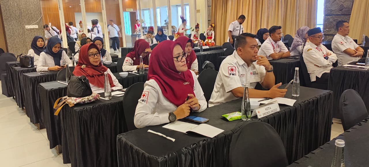 Raker PMI Jejaring Wilayah III di Hotel Padis Bondowoso. (Foto: Istimewa - ZONA INDONESIA)