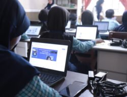 Jember Era Baru! Anak-anak SDN Banjarsengon 2 Sudah Biasa Belajar dengan Chromebook