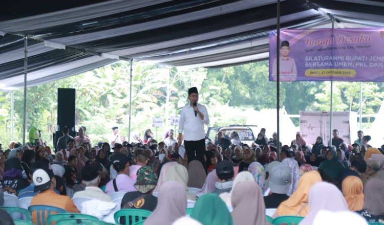Gus Fawait berpidato di hadapan warga. (Foto: Dok/Diskominfo Jember - ZONA INDONESIA)