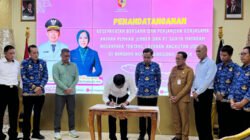 Penandatanganan kerja sama Pemkab Jember dan maskapai Fly Jaya, Selasa (28/10/2025). (Foto: Istimewa - ZONA INDONESIA)