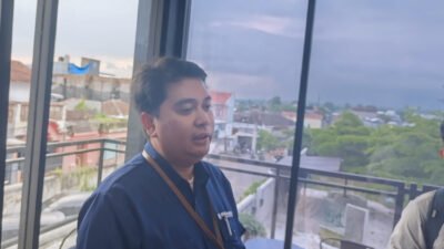 Kepala Bidang SDM, Umum, dan Komunikasi BPJS Kesehatan Jember, Fuad Manar. (Foto: Zainul Hasan - ZONA INDONESIA)