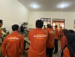 Dapat Alokasi Anggaran DBHCHT, Disnaker Situbondo Gelar Pelatihan Kerja Kerajinan Kayu dan Make-Up