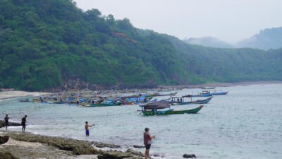 Tiket wisata Pantai Papuma - Watu Ulo jadi satu. (Foto: Dok/Diskominfo Jember - ZONA INDONESIA)