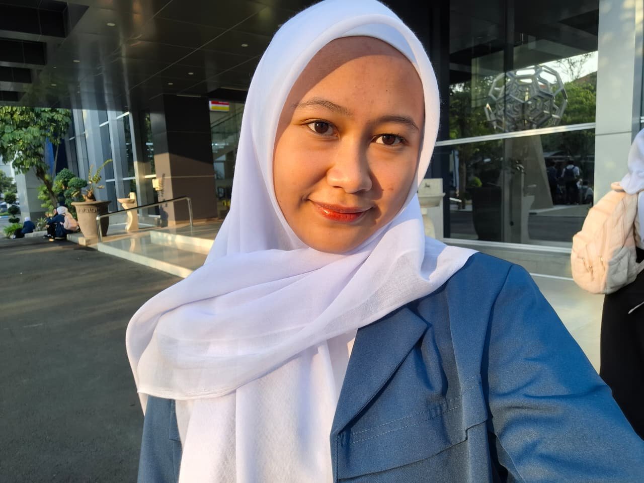 Zazkia Farah Dilla Fitri Arvi, Mahasiswi FIKKIA Prodi Kedokteran Umum Universitas Airlangga. (Foto: Istimewa - ZONA INDONESIA)