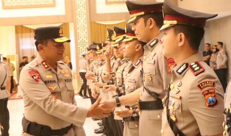 Sertijab Kapolres Situbondo di Gedung Mahameru Polda Jawa Timur, Senin (12/1/2026). (Foto: Istimewa - ZONA INDONESIA)