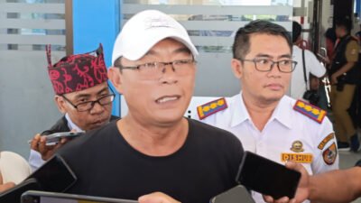 Ketua Komisi C DPRD Jember, Ardi Pujo Prabowo, diwawancarai media, Selasa (13/1/2026). (Foto: Zainul Hasan - ZONA INDONESIA)