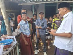 Bupati Situbondo Tinjau Korban Banjir di Pesisir Besuki dan Salurkan Ratusan Sembako