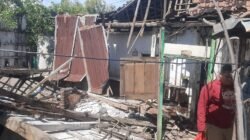 Cuaca Ekstrem Robohkan Dapur Rumah Warga di Panji Situbondo