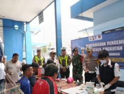 Belasan Sopir Bus di Situbondo Jalani Tes Urine: Lima Hipertensi, Seluruhnya Negatif Narkoba!