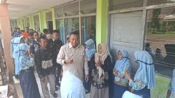 Bupati Situbondo meninjau SMPN 1 Banyuglugur, Kamis (5/2/2026). (Foto: Istimewa - ZONA INDONESIA)