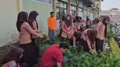 SMA, SMK, dan SLB di Cabdin Jember Jalankan Satu Jam Bersih-Bersih Serentak