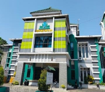 Gedung UIN KHAS Jember. (Foto: Teamwork - ZONA INDONESIA)